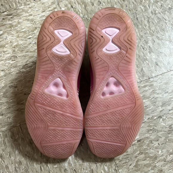 Nike Lebron James Icon x John Elliot “Tulip Pink” - Picture 8 of 8